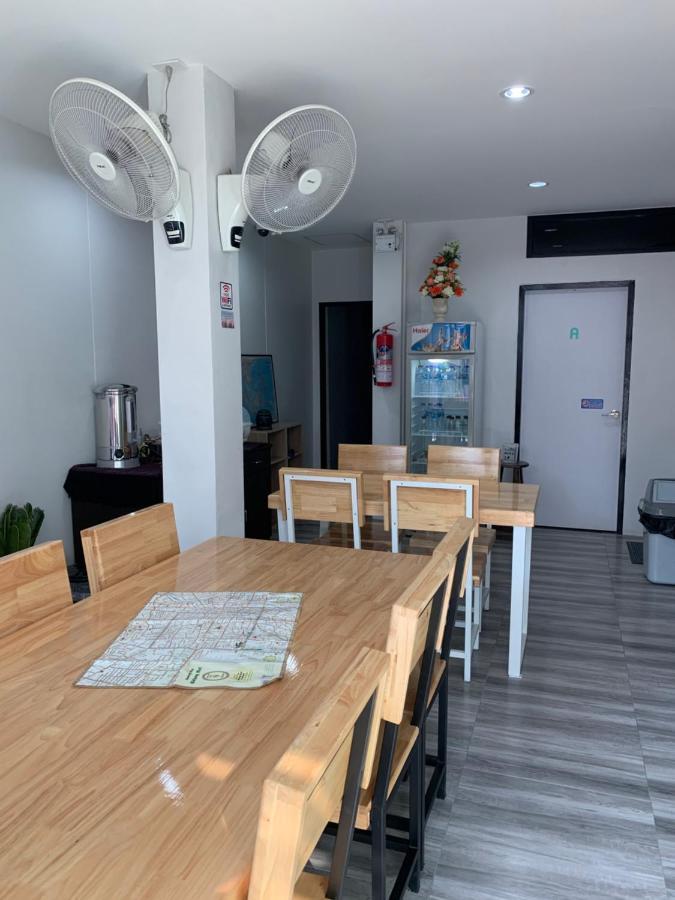 Youniverse Homestay Чиангмай Экстерьер фото